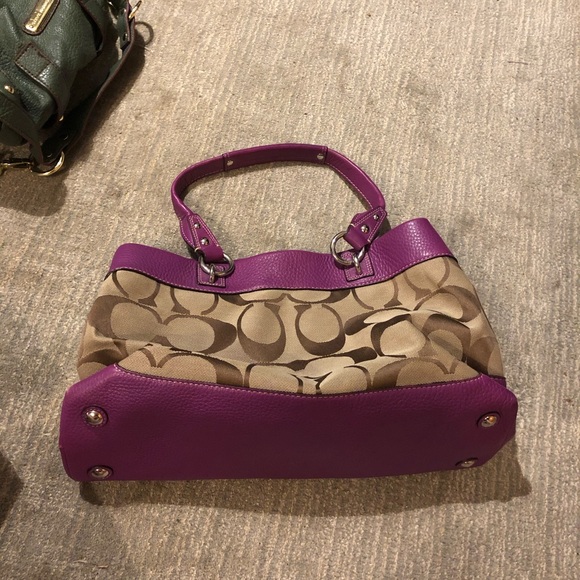 Coach purse - Picture 2 of 5